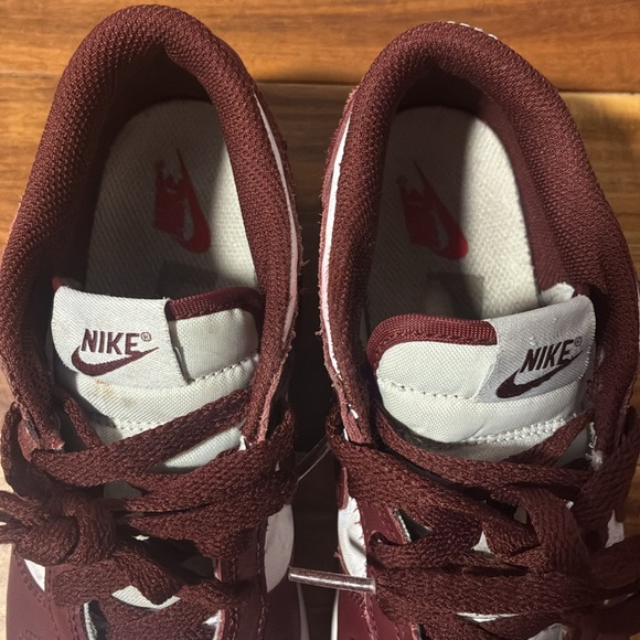 Nike Kids' Burgundy and White Sneakers✨ - Picture 9 of 10